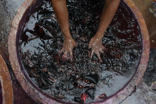 PEMBUATAN BATIK TRADISIONAL TERENGGANU
