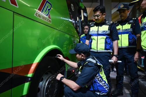 OPERASI KHAS TAHUN BAHARU CINA
