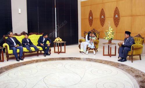 TUANKU MIZAN ZAINAL ABIDIN