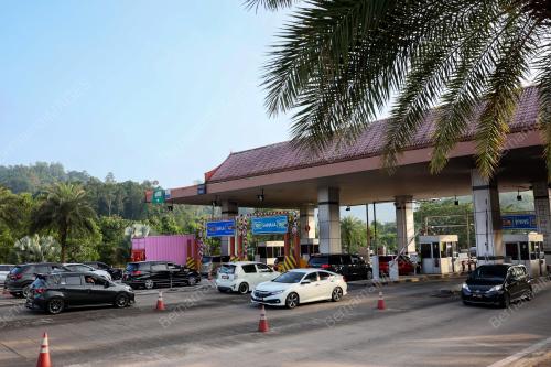 ALIRAN TRAFIK LEBUHRAYA PANTAI TIMUR 2