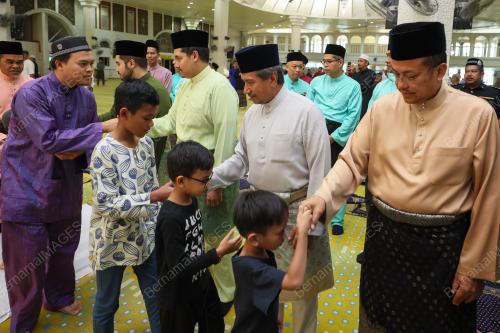 SULTAN MIZAN ZAINAL ABIDIN