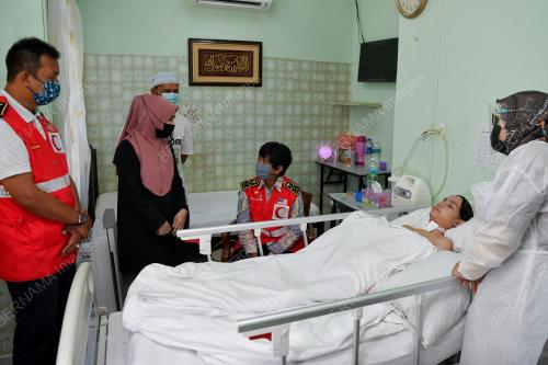 TAN SRI TUNKU PUTERI INTAN SAFINAZ
