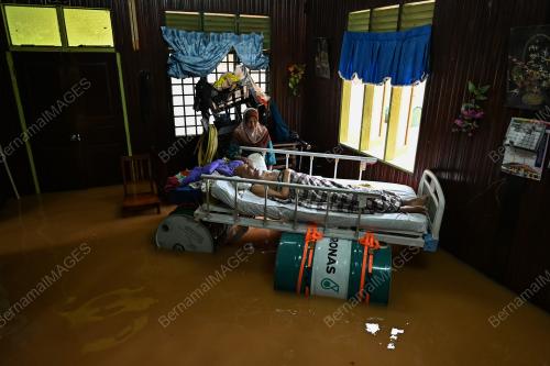 KATIL TERAPUNG BANJIR