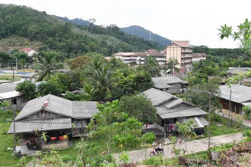 TR03_30092019_REDANG_TANAH_BN201909292682