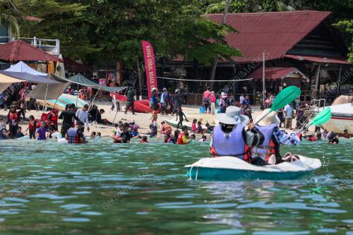 PERCUTIAN DI PULAU KAPAS