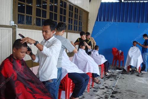 TR03_31122011_GUNTING_PERCUMA