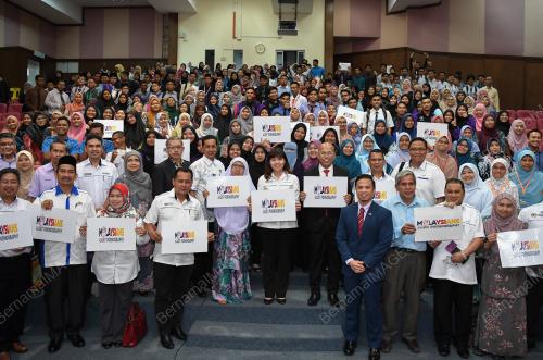 TR04_01102019_TEO_SEMINAR_BN201910012827
