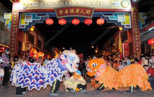 TR04_02022011_CNY