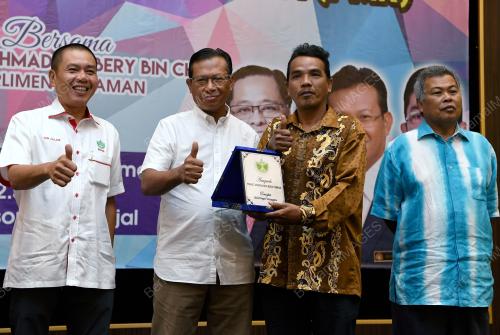 TR04_02022018_SHABERY_BN201802017751