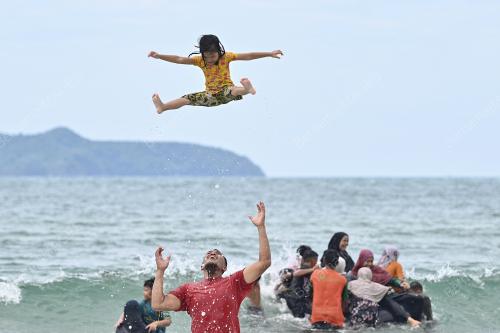 RIADAH BERSAMA KELUARGA