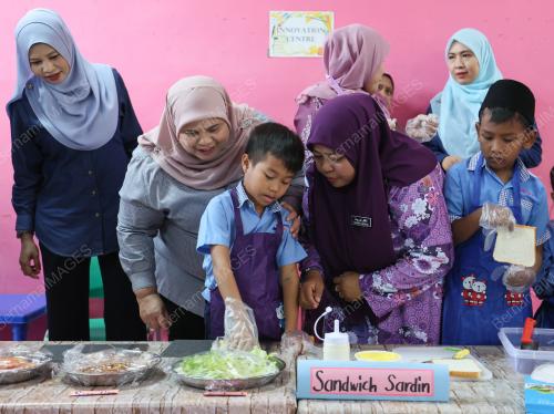 DATUK RUBIAH WANG