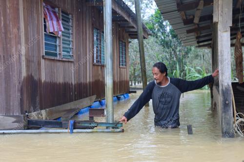 RUMAH RAKIT TERAPUNG