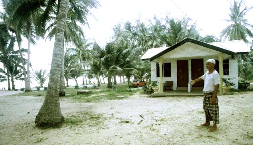 CALET PANTAI MELAWI