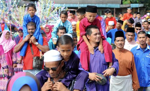TR04_04122015_BERKHATAN