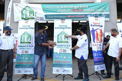 DATUK SERI ALEXANDER NANTA LINGGI