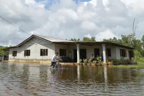 TR04_06012019_BANJIR_KILAT