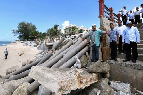 DATUK TUAN IBRAHIM TUAN MAN