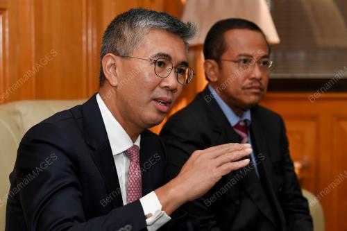 TENGKU DATUK SERI ZAFRUL TENGKU ABDUL AZIZ
