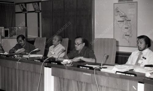 WAN MOKHTAR AHMAD
