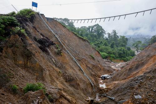 JALAN_RUNTUH