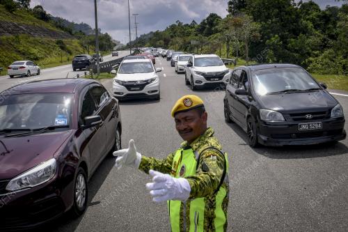 TINJAUAN ALIRAN TRAFIK