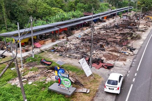 TAPAK PERNIAGAAN BAHARU WILAYAH LEMANG KIJAL