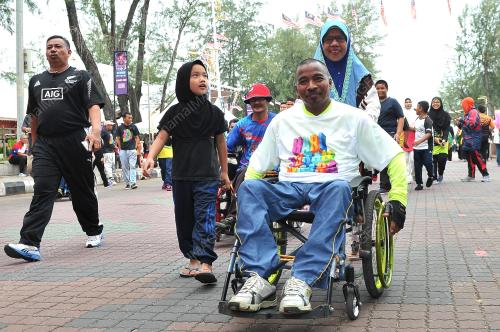TR04_08102016_HARI_SUKAN