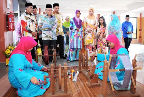 TR04_09022012_TENUN