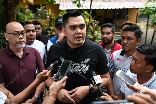 DATUK DR MUHAMAD AKMAL SALEH