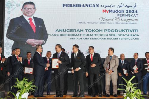 TAN SRI MOHD ZUKI ALI