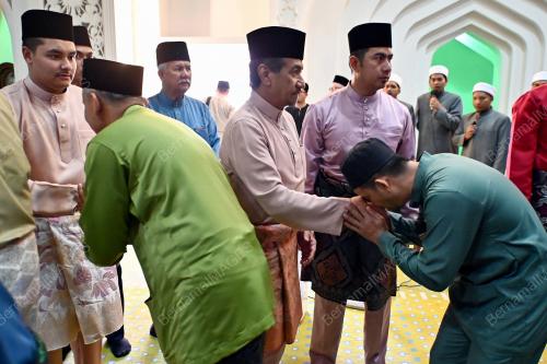 SULTAN MIZAN ZAINAL ABIDIN