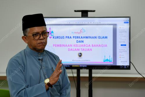 PROF DATUK DR HASSAN BASRI AWANG MAT DAHAN
