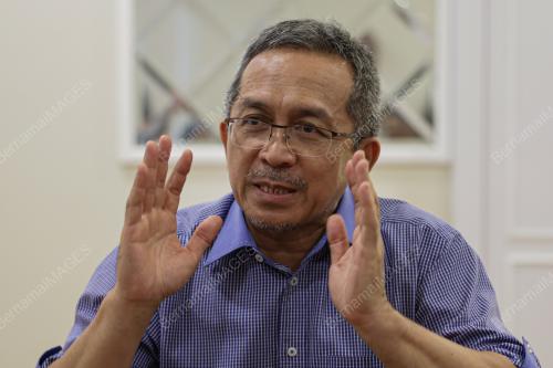 DATUK MOHD ZUBIR EMBONG