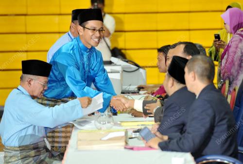 TR04_12072012_PENAMAAN_CALON