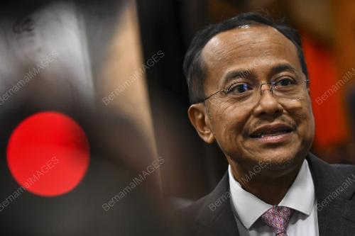 DATUK SERI DR AHMAD SAMSURI MOKTHAR