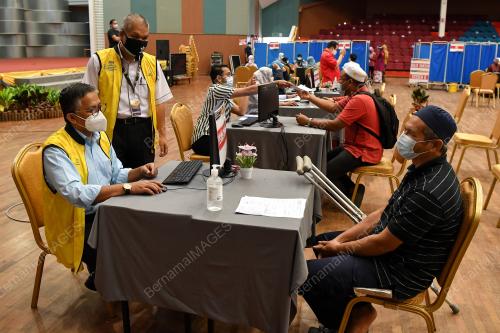 PUSAT PEMBERIAN VAKSIN UNISZA