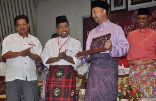TR04_14082015_MUKHRIZ_UMNO