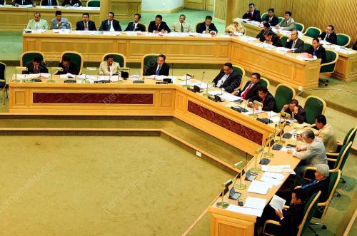 PERSIDANGAN DEWAN UNDANGAN NEGERI
