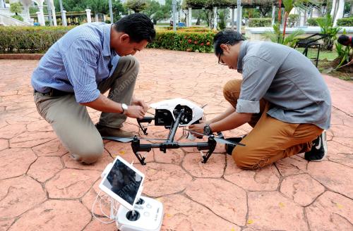 TR04_15042015_DRONE