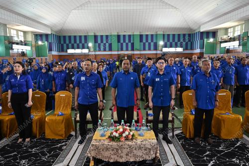 DATUK SERI DR ZAMBRY ABD KADIR
