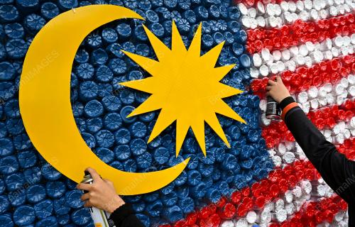 JALUR GEMILANG DARI BOTOL TERPAKAI