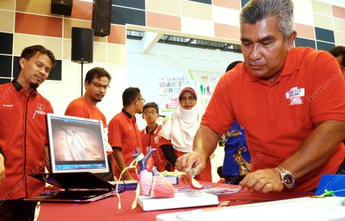 TR04_15112018_HARI_JANTUNG