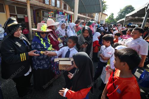 SAMBUTAN HARI GURU