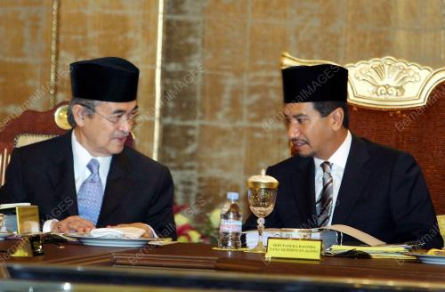 MESYUARAT KE-215 MAJLIS RAJA-RAJA