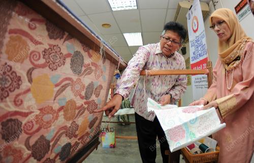 TR04_18042016_SONGKET_STANDARD