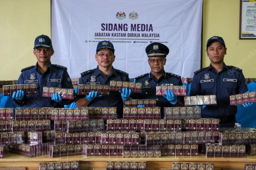 MOHD NADZRI ARIFFIN