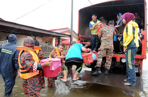 TR04_19112014_BANJIR