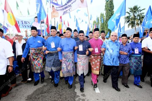 TR04_20042013_PENAMAAN_CALON