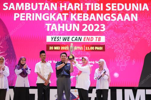 LUKANISMAN AWANG SAUNI