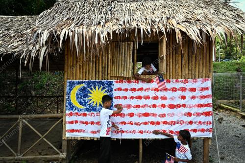 SEMANGAT PATRIOTIK ORANG ASLI SUKU SEMAQ BERI